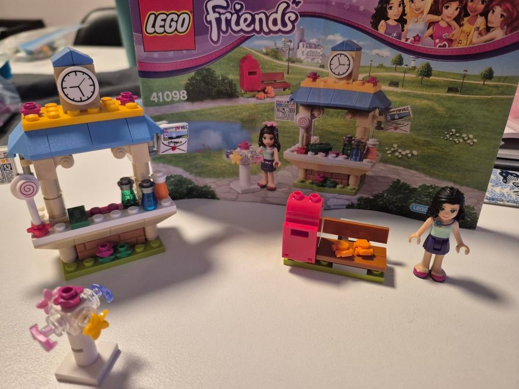 LEGO Friends Emma's Toeristenkiosk 41098, Kinderen en Baby's, Speelgoed | Duplo en Lego, Ophalen