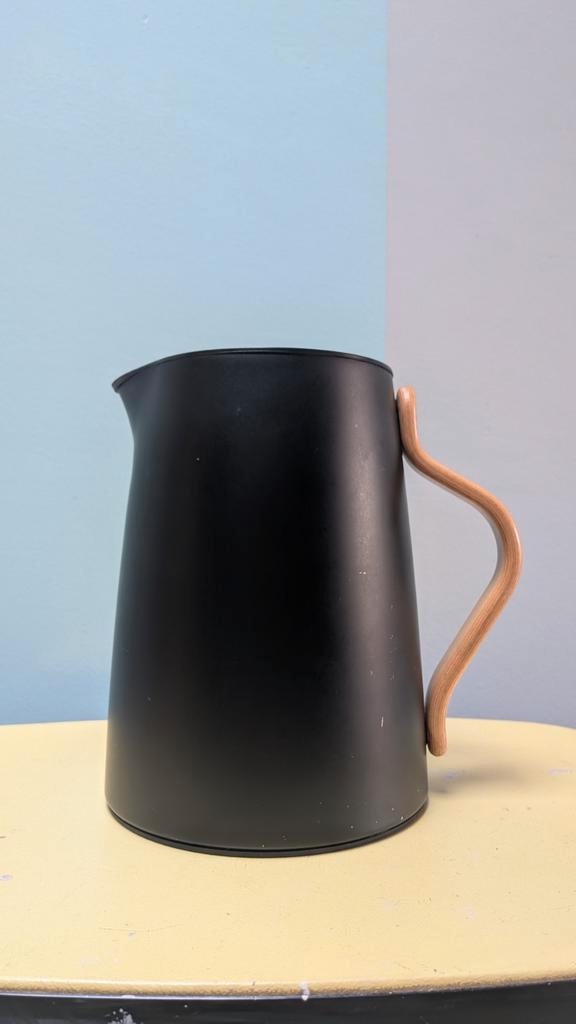 Deens design thermoskan "Stelton Emma Tea" Mat Zwart 1L, Witgoed en Apparatuur, Waterkokers, Rvs, Ophalen of Verzenden