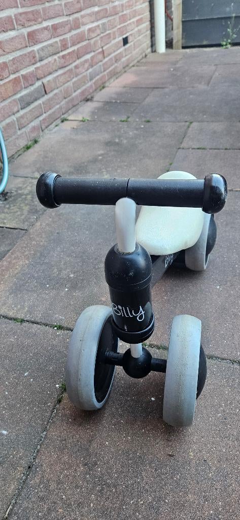 Loopfiets billy, Kinderen en Baby's, Speelgoed | Buiten | Voertuigen en Loopfietsen, Ophalen, Gebruikt, Loopfiets