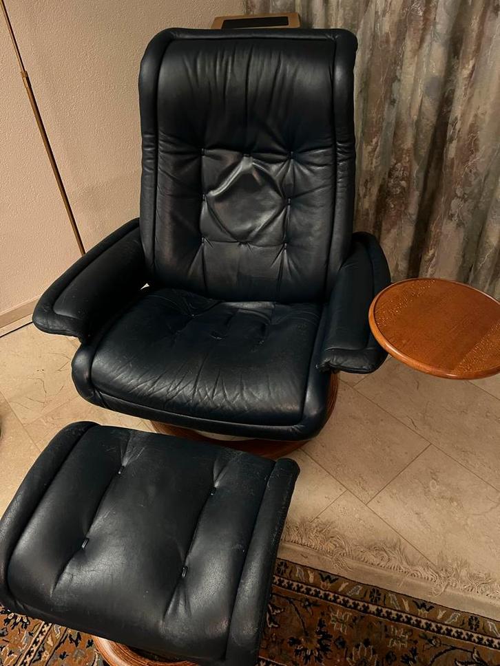 Ekornes Stressless Relaxfauteuil Blauw Leder met Voetenbank, Huis en Inrichting, Fauteuils, Gebruikt, Leer, 75 tot 100 cm, 75 tot 100 cm