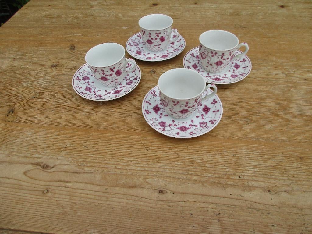 China Purper - August Warnecke, Ophalen of Verzenden, Porselein, Overige stijlen, Kop(pen) en/of Schotel(s)