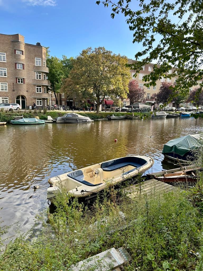 Freedom sloep (Yamaha motor) met ligplek Amstelkanaal, Watersport en Boten, Ophalen, Gebruikt, Tot 10 pk, 3 tot 6 meter