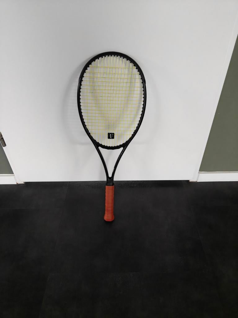 Wilson Blade 98 16x19 V8 Noir 305g L2 Limited!!, Ophalen of Verzenden, Zo goed als nieuw, Racket, Wilson