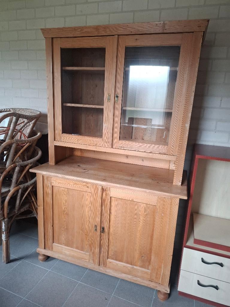 Antieke oud-grenen kast, Ophalen