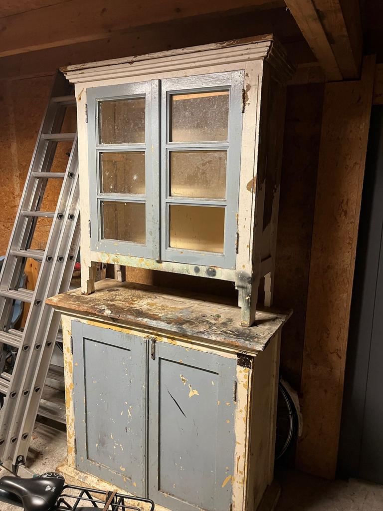 Antieke kast met boven- en onderstuk, Ophalen, Zo goed als nieuw, 25 tot 50 cm