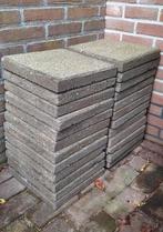 Gratis 45 stoeptegels tegels trottoirtegels 30x30x4 cm  4m2, Ophalen, Gebruikt, Beton, Terrastegels