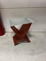 Moderne inklapbare bijzettafel/plantentafel met melkglas, Huis en Inrichting, Tafels | Bijzettafels, 45 tot 60 cm, Gebruikt, Rechthoekig