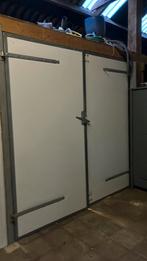 Twee grote deuren., Doe-het-zelf en Verbouw, Ophalen, Gebruikt, Overige typen, Metaal