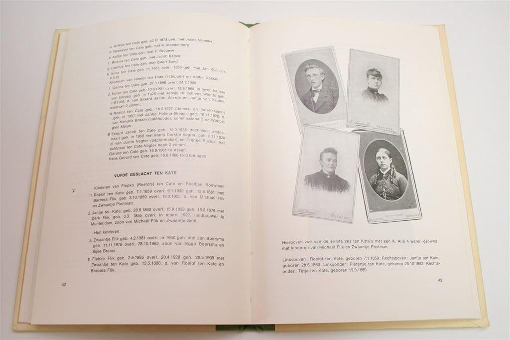 Genealogie Geslacht Ten Cate-ten Kate [1698-1974], Boeken, Ophalen of Verzenden, Gelezen