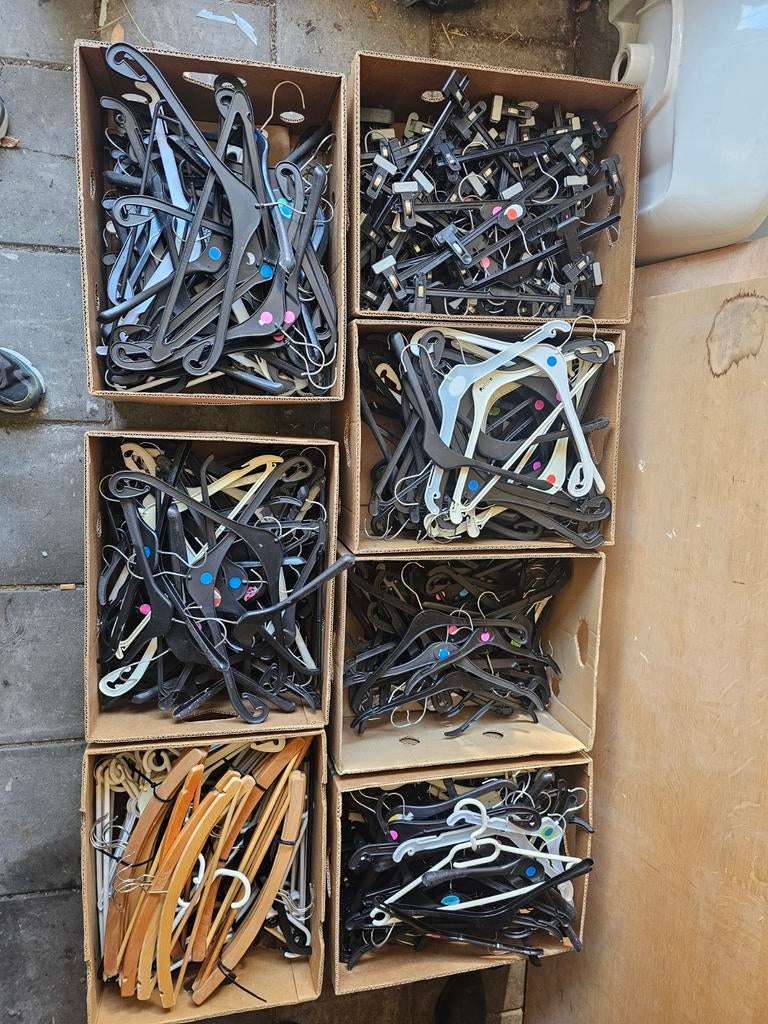 Grote partij kledinghangers (diverse soorten), Ophalen of Verzenden, Gebruikt, Volwassenen