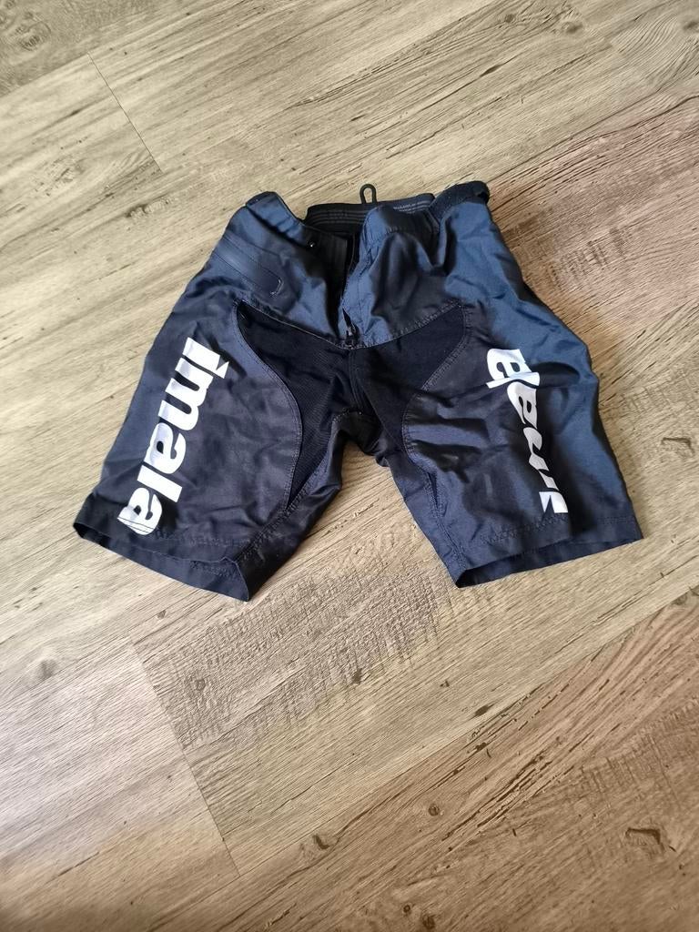 Imala korte broek BMX fietscross maat 26, Imala, Zwart, Overige maten, Ophalen of Verzenden