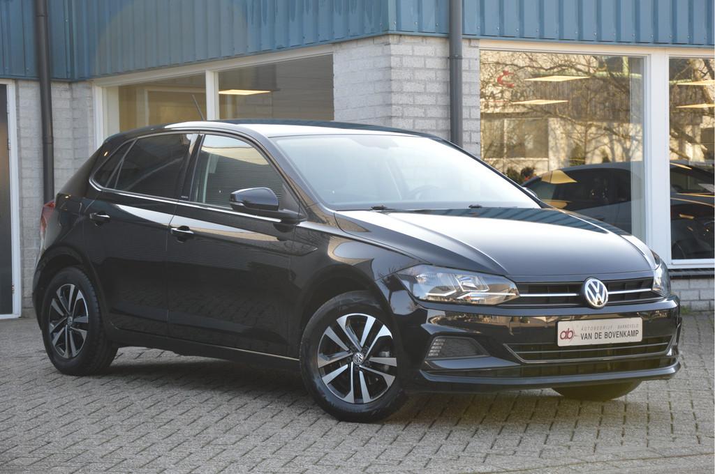 Volkswagen Polo 1.0 TSI Comfortline Business CAMERA | CARPLA, Auto's, Volkswagen, Voorwielaandrijving, 12 maanden, Gebruikt, Zwart
