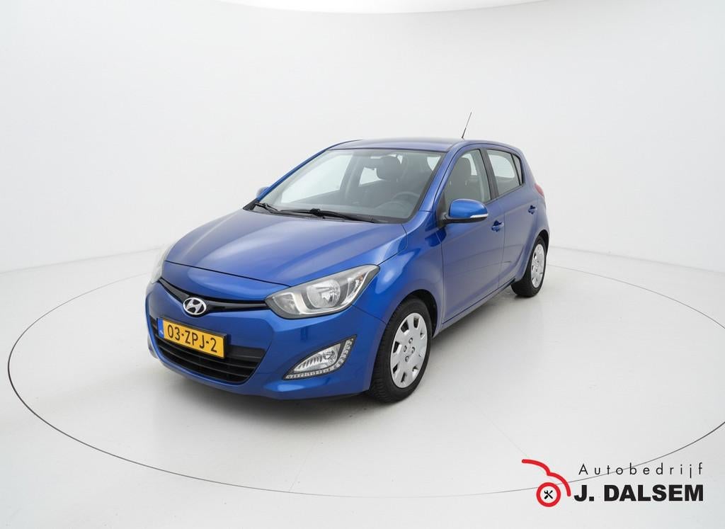 Hyundai i20 1.2i i-Motion (bj 2013), Auto's, Euro 5, 31 €/maand, 4 cilinders, Blauw