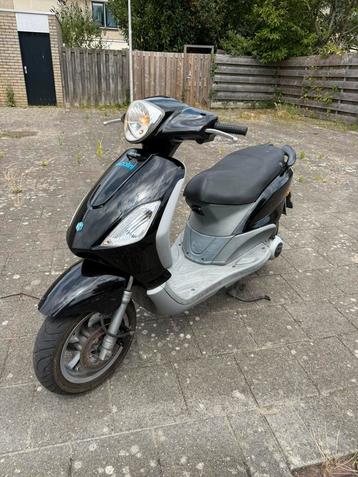 Piaggio Fly 125cc 4 Takt A1 Nederlands kenteken beschikbaar voor biedingen