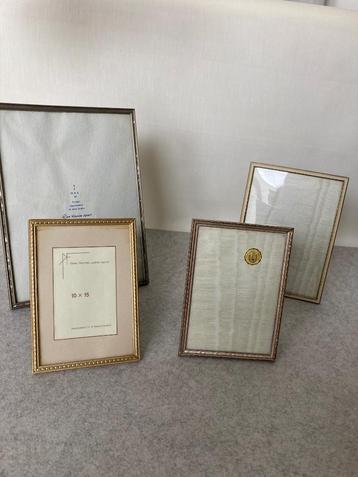 4 oude fotolijstjes beschikbaar voor biedingen