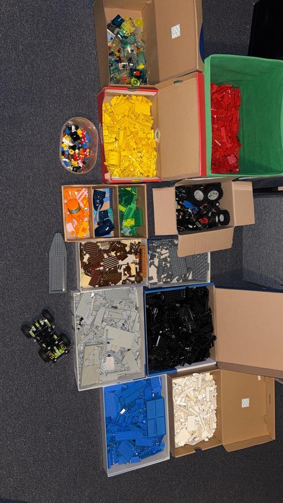Heel veel dozen LEGO gesorteerd op kleur 12,3 kilo, Kinderen en Baby's, Speelgoed | Duplo en Lego, Gebruikt, Lego, Losse stenen