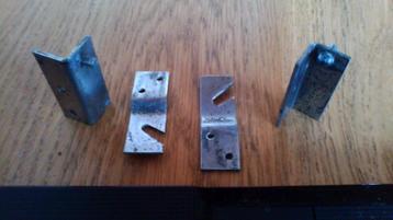 radiatorombouw ophanghaken beschikbaar voor biedingen