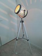 Whitewash Driepoot Lamp - Uitschuifbaar & Dimbaar, Huis en Inrichting, Lampen | Vloerlampen, Ophalen, Zo goed als nieuw, Modern
