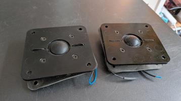 Kef T33A Tweeters (Non-Matching Pair) beschikbaar voor biedingen
