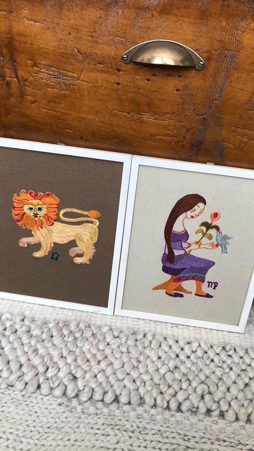 2 vintage geborduurde schilderijtjes maagd meisje & leeuw, Hobby en Vrije tijd, Borduren en Borduurmachines, Gebruikt, Overige typen