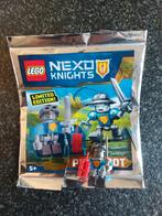 Lego Nexo Knights Pilot Bot foil pack, Complete set, Ophalen of Verzenden, Lego, Zo goed als nieuw