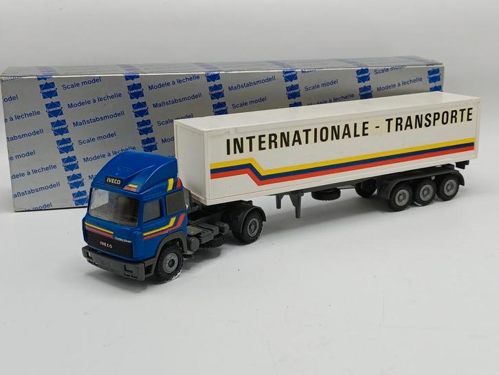 Conrad Iveco Turbostar demo internationale, Hobby en Vrije tijd, Modelauto's | 1:50, Zo goed als nieuw, Bus of Vrachtwagen, Conrad