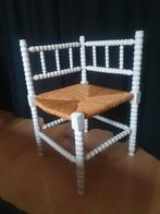 Witte hoekstoel, Antiek en Kunst, Antiek | Meubels | Stoelen en Banken, Ophalen