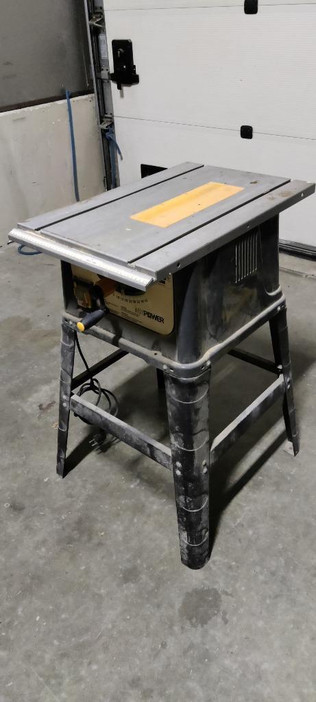 zaagtafel 230v 1500w, Doe-het-zelf en Verbouw, Gereedschap | Zaagmachines, Gebruikt, Cirkelzaag, 1200 watt of meer, 70 mm of meer