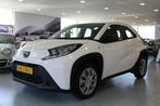 Toyota Aygo X  Aygo X 1.0 VVT-i Play/CARPLAY/CRUISE/CAMERA, Voorwielaandrijving, Stof, Gebruikt, Zwart