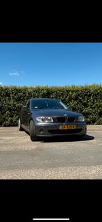 BMW 1-Serie 2.0 120I 2005 Grijs, Auto's, 1-Serie, Achterwielaandrijving, 1995 cc, Zwart