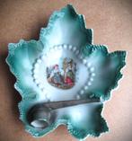 Pijp op Asbak~Keramiek~Turquoise Asbakje met tabakspijp, Ophalen of Verzenden