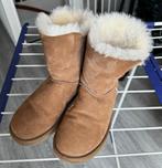 Ugg W Bailey Button Maat 37, Lage of Enkellaarzen, Ophalen of Verzenden, Bruin, Zo goed als nieuw