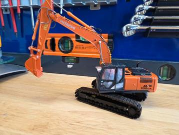 Hitachi Zaxis 250LCN-5 Rupskraan 1:50 TMC Nzg Conrad  beschikbaar voor biedingen