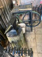 Aambeeld smederij smeden smidse, Ophalen