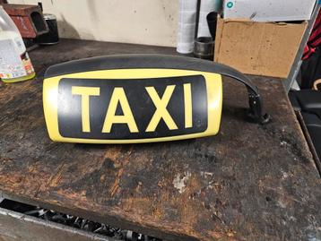 Taxi bordje dak met verlichting afneembaar beschikbaar voor biedingen