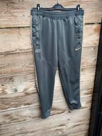 Nike  trainingsbroek maat L, Kleding | Heren, Ophalen of Verzenden, Zo goed als nieuw, Zwart