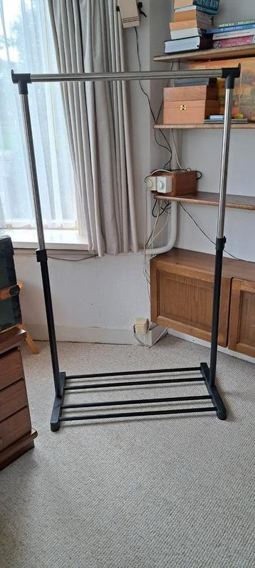 Verstelbaar Kledingrek - Hoogte 91-167cm beschikbaar voor biedingen