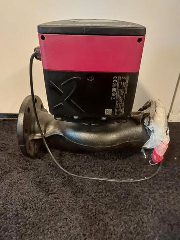 Nieuwe Grundfos circulatiepomp beschikbaar voor biedingen