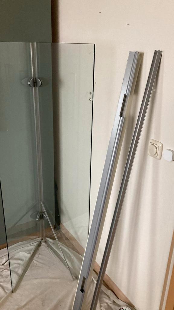 Douchewand op bad Antikalk coating, Huis en Inrichting, Badkamer | Complete badkamers, Zo goed als nieuw, Ophalen