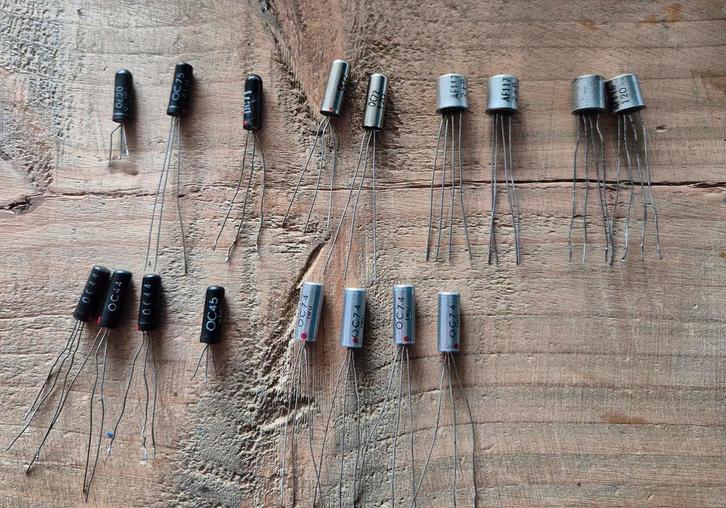 Germanium vintage transistoren 17x mullard/Phiips/valvo, Hobby en Vrije tijd, Elektronica-componenten, Ophalen of Verzenden