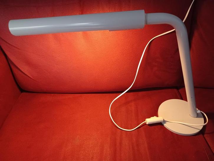 Bureaulamp TL. Lamp is instelbaar voor de richting, Huis en Inrichting, Lampen | Tafellampen, Gebruikt, Minder dan 50 cm, Ophalen of Verzenden