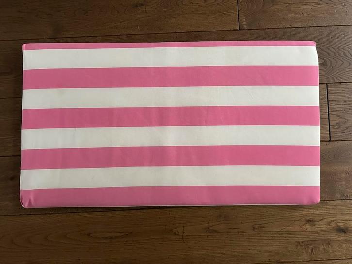 IKEA Hemmahos zitkussen roze/wit gestreept, Kinderen en Baby's, Kinderkamer | Inrichting en Decoratie, Zo goed als nieuw, Kleed of Kussen