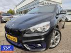 BMW 2-serie Active Tourer 225i Exec. Sportl Aut/Pano/NLAuto, Auto's, BMW, 1998 cc, Euro 6, 4 cilinders, Zwart