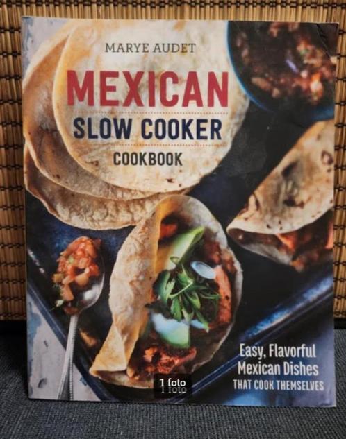 Mexican Slow Cooker ENGELS TALIG, Boeken, Kookboeken, Zo goed als nieuw, Overige gebieden, Ophalen of Verzenden