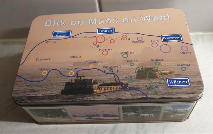 Maas en Waal,  koekjesblik, 21x13x7 cm, Beuningen,  Druten,, Verzamelen, Blikken, Zo goed als nieuw, Overige, Ophalen of Verzenden