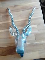 decoratieve  metalen steenbok/ hert, Ophalen of Verzenden, Zo goed als nieuw