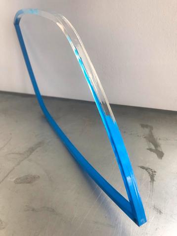 Sonja Besselink, plexiglas object beschikbaar voor biedingen