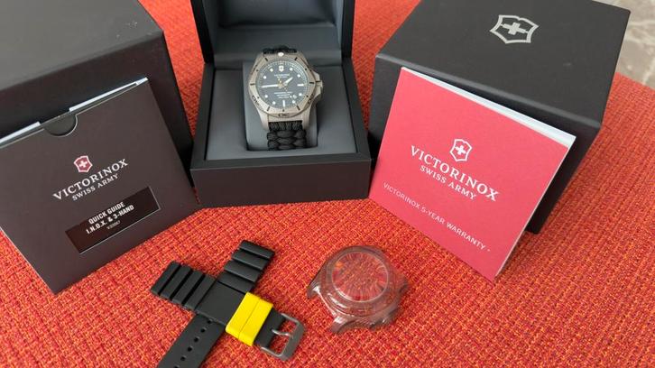 Victorinox I.N.O.X. (INOX) Swiss Army, Sieraden, Tassen en Uiterlijk, Horloges | Heren, Zo goed als nieuw, Overige merken, Staal