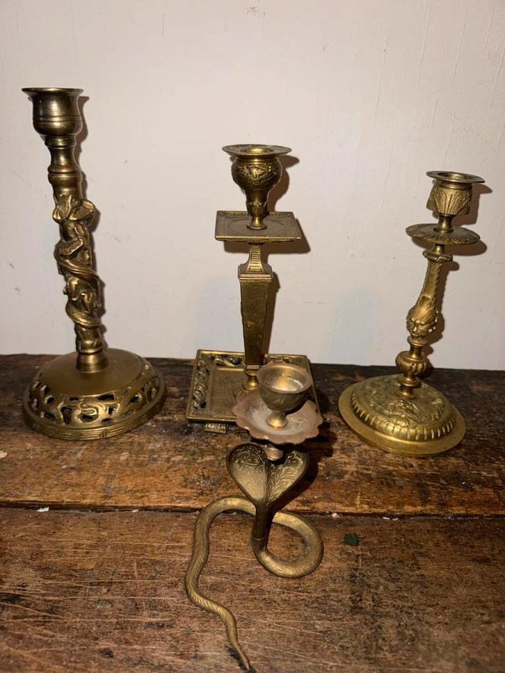 4 aparte oude/ antieke koperen en bronzen kandelaars, Antiek en Kunst, Antiek | Kandelaars, Koper of Brons, Ophalen of Verzenden