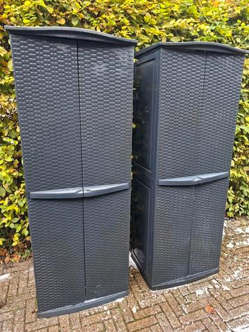2 tuinkasten handig bij de moestuin  tuinkast beschikbaar voor biedingen